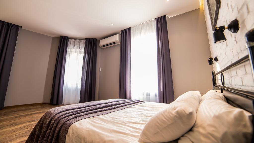 Foxy Lviv Apartamento Exterior foto