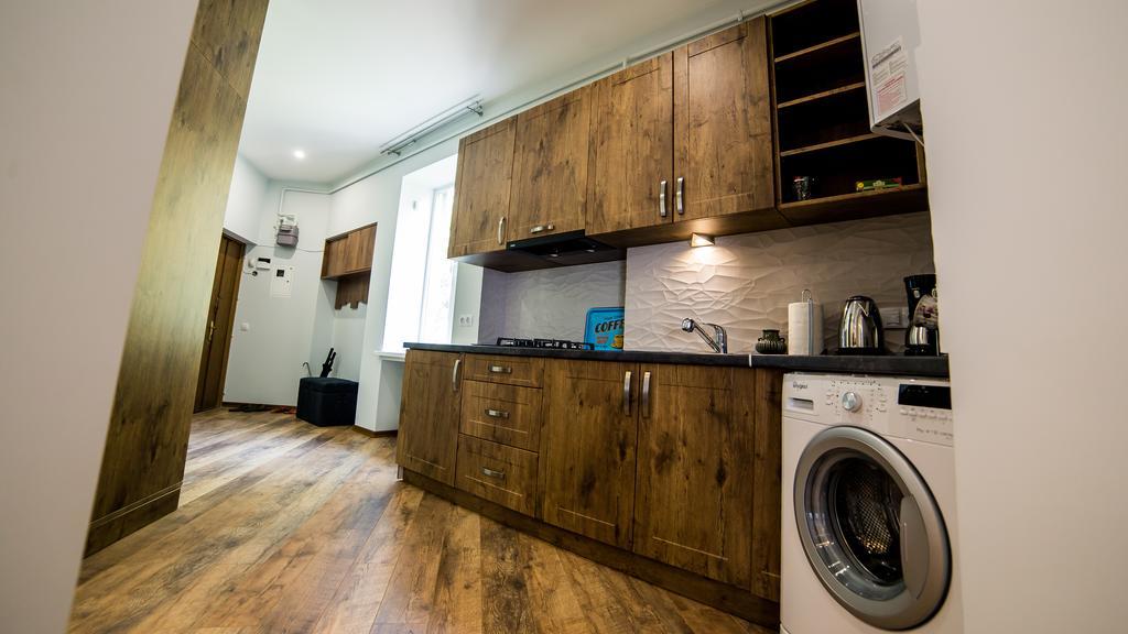 Foxy Lviv Apartamento Exterior foto